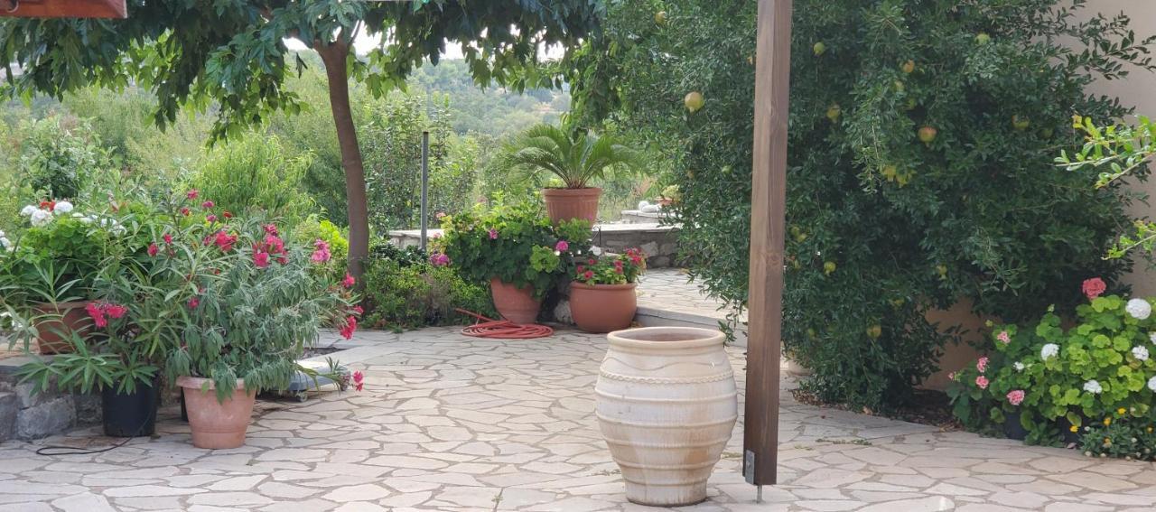 Villa Stone House in a quiet landscape, Leonidion Esterno foto