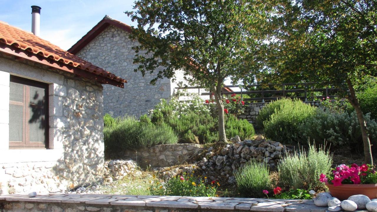 Villa Stone House in a quiet landscape, Leonidion Esterno foto