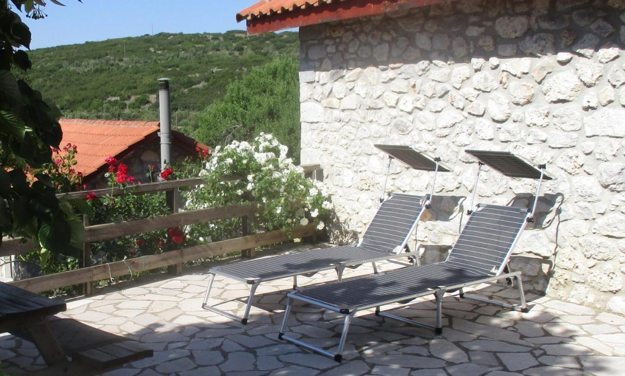 Villa Stone House in a quiet landscape, Leonidion Esterno foto