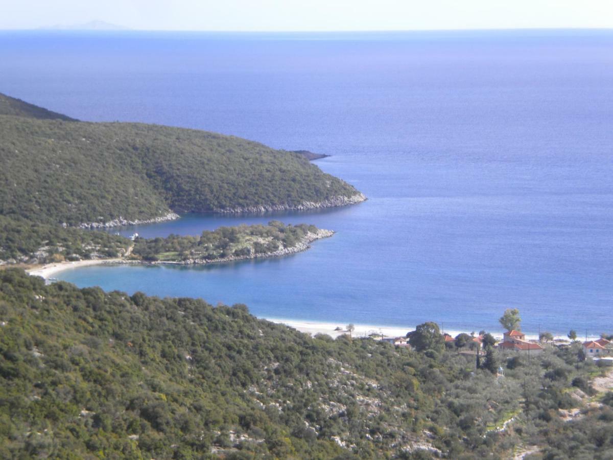 Villa Stone House in a quiet landscape, Leonidion Esterno foto